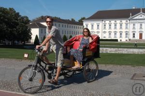 3-Stadtrundfahrt mit der Fahrradrikscha in Berlin. Genießen Sie den Luxus der Langsamkeit.