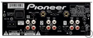 4-Pioneer DJ Konsole mit 2 x CDJ 400 und 1 x DJM 400