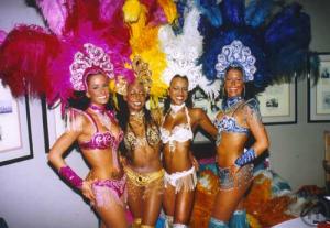 1-Showprogramme zu fairen Preisen!
z.B. BRASIL-SAMBA-Show ab EUR 450,00
Feuershow ab EUR 390,00