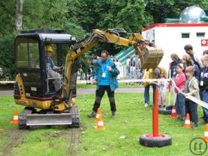 2-BODO BAGGER – EINMAL EINEN ECHTEN BAGGER STEUERN!