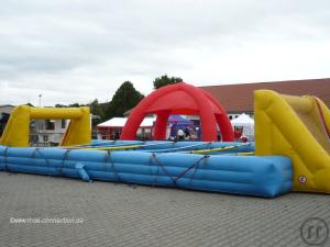 2-FUSSBALL-PAKET für die WM Party inkl. Menschenkicker, Radar Torwand und Hüpfburg