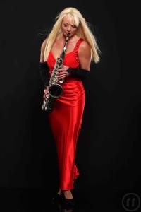 Saxophonistin Kathrin Eipert mit einmaliger Show und erstklassiger Dinnermusik