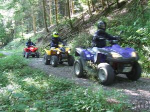 1-4 Stunden Quad Tour durch die "Schwäbische Toskana"