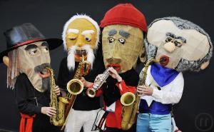 1-Sax Puppets - Außergewöhnlicher Saxofon-Walk-Act mit Großkopfmasken á l&a...