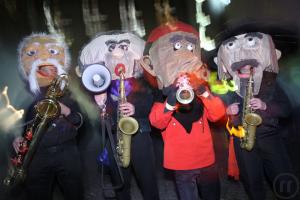 2-Sax Puppets - Außergewöhnlicher Saxofon-Walk-Act mit Großkopfmasken á l&a...