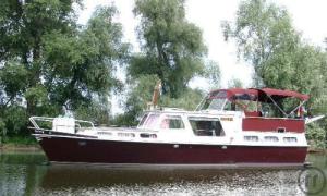 Motoryacht mit Flair mieten exklusiv Charter südliche Ostsee