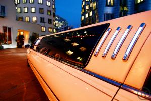 4-Mieten Sie bei uns die bestausgestattetsten Limousinen NRWs!! Warum sich mit weniger zufrieden geben