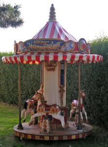 1-Karussell mit ca. 2,00m Durchmesser - ideal für Kindergartenfeste, Kinderfeste oder Familien...