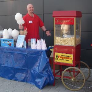 2-Popcornmaschine mit Unterwagen im nostalgischen Stil inkl.19%MwSt.