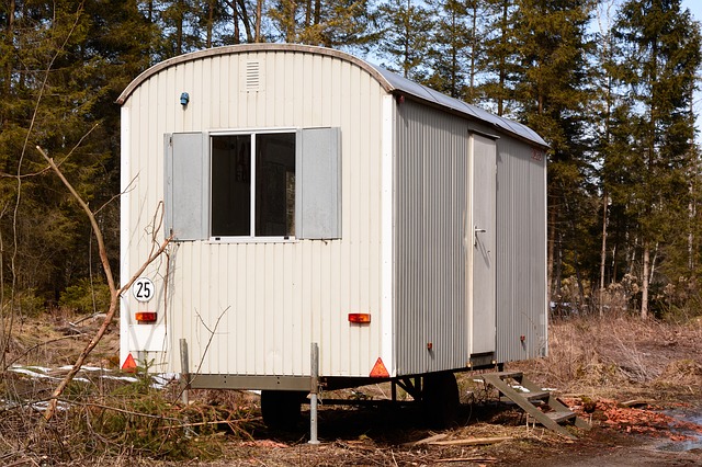 Baucontainer, Bauwagen